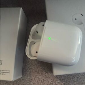 Apple USB Cable with White Packaging